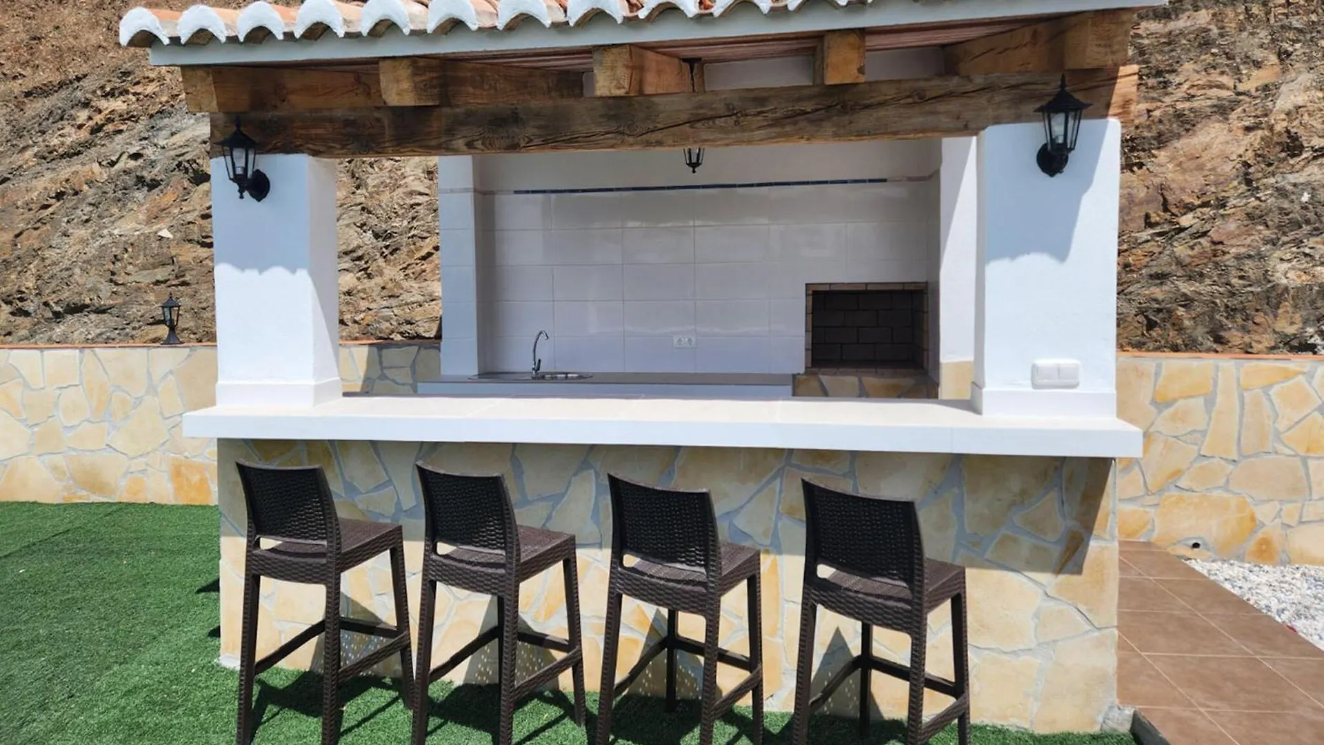 Vakantiehuis Villa Gabriel Canillas de Albaida Spanje